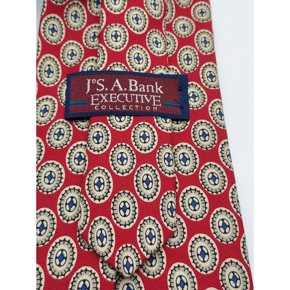 Jos A Bank Executive Collection Red Silk Medallion Geometric Mens Necktie T107
